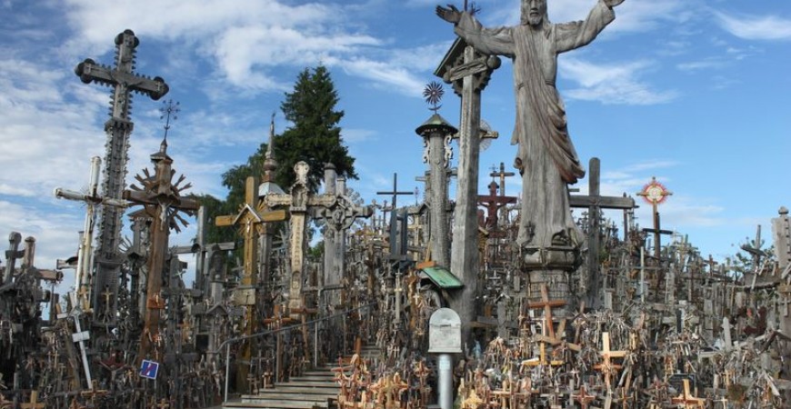 Hill of Crosses as a Symbol of Lithuanian Faith